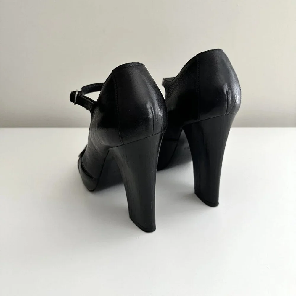Vintage CHLOE Black Leather Ankle Strap Mary Jane Platform Heels Size 38.5
